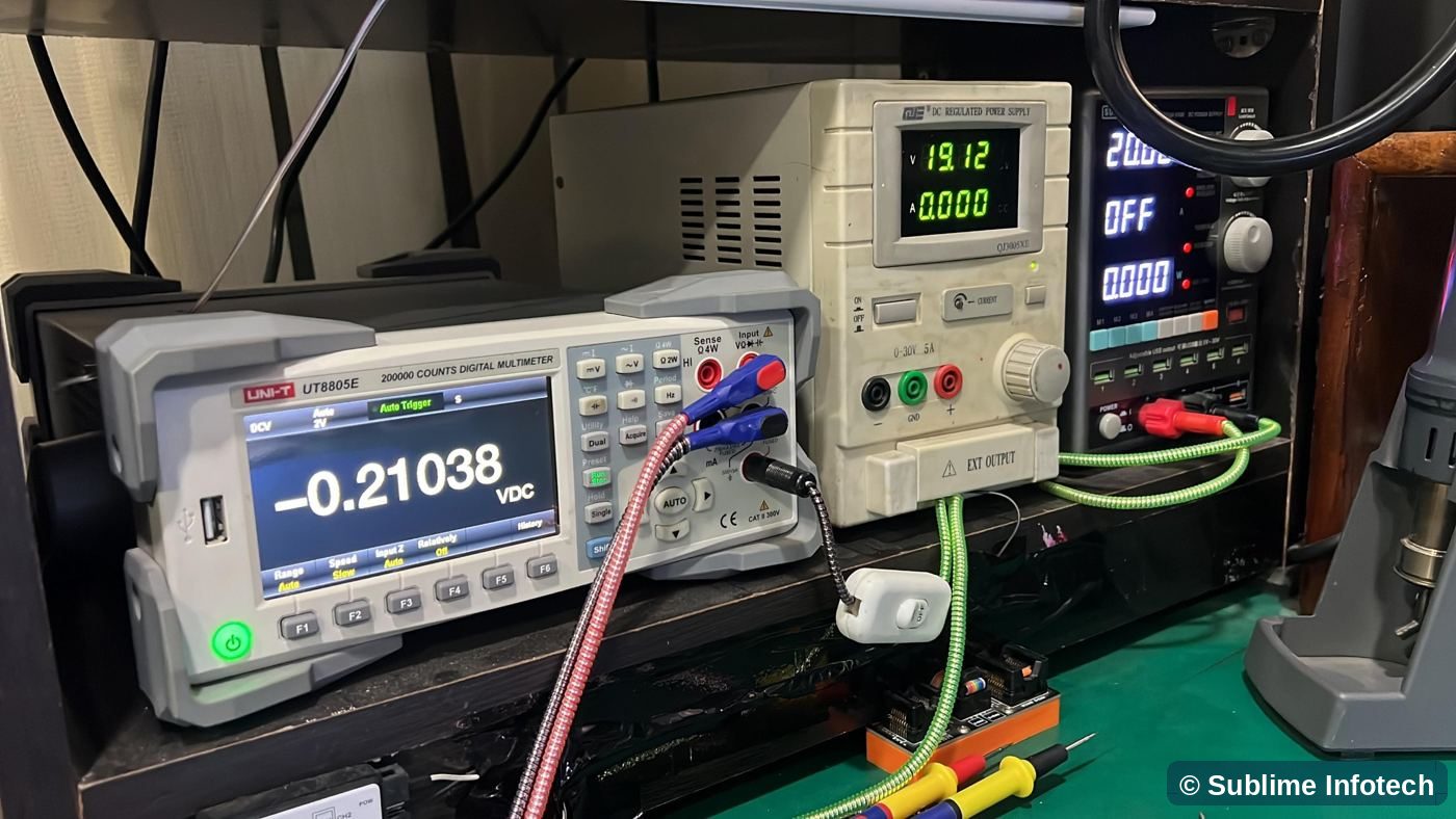 Bench multimeter and DC power supply